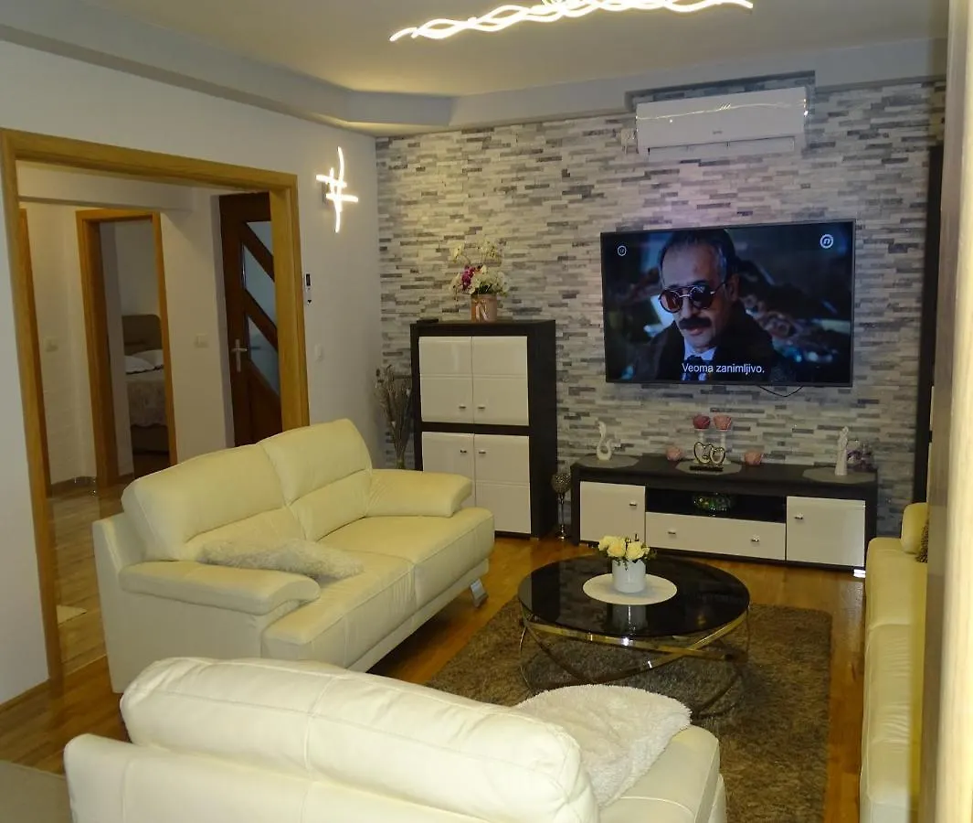 Apartment Holiday House Roncevic 50 M From Sea A1 Jasenice