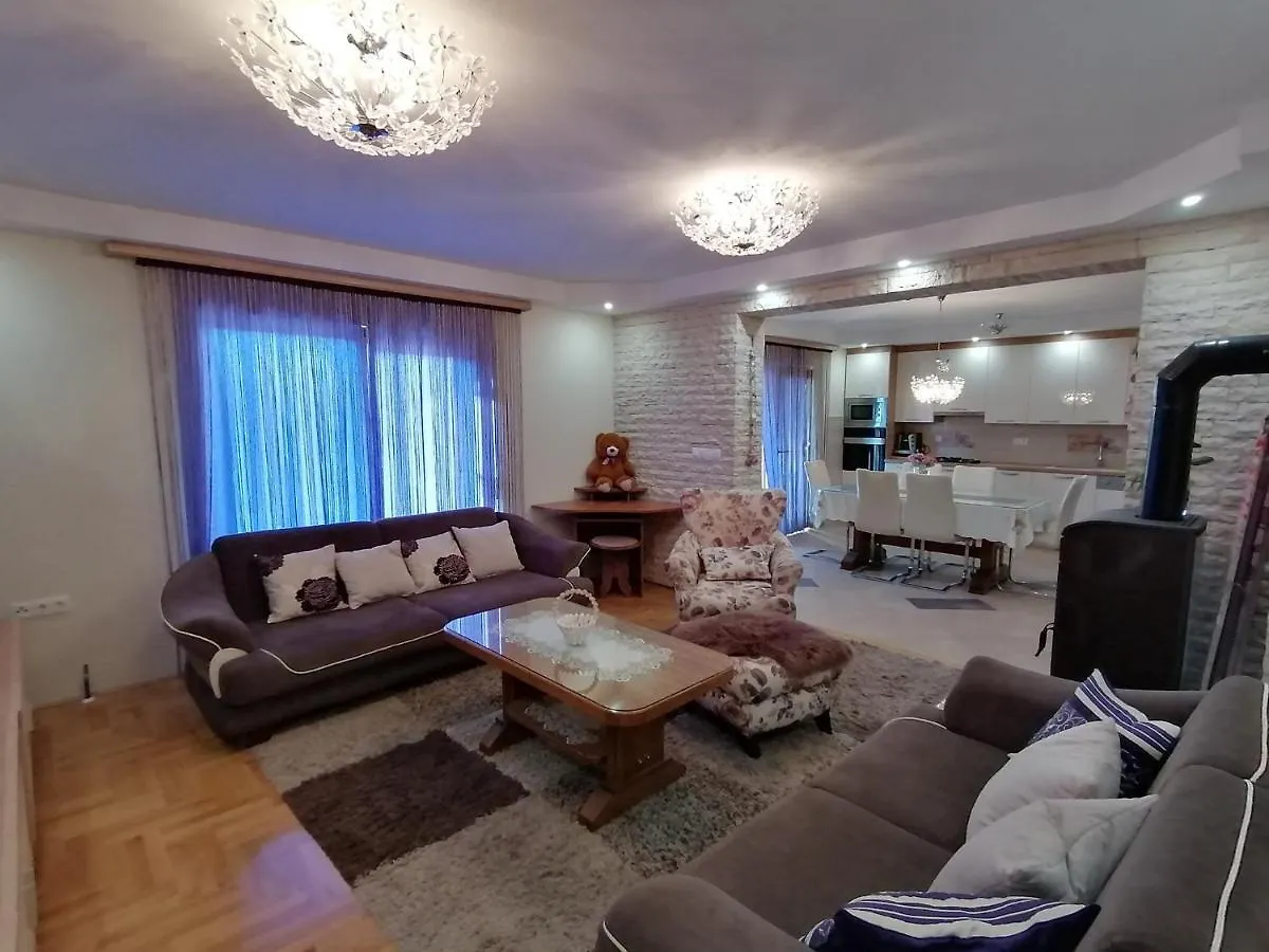 Apartment Holiday House Roncevic 50 M From Sea A1 Jasenice